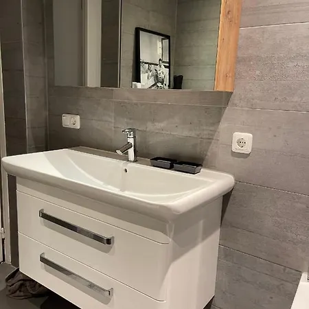 Sunndays * 팔켄뷔르흐안더횔